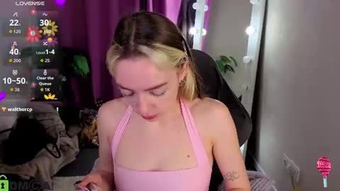 Snapshot of rockett_bunny chatting on July 2026 01:33:01 AM Rockett online show from July 2026 01:33:01 AM