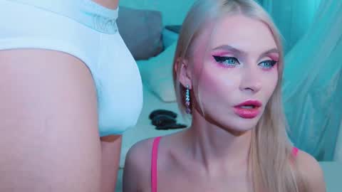 Lina and Den online show from March 2026 07:36:01 AM