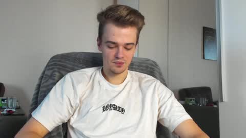 taylor fox online show from December 2024 01:38:02 PM