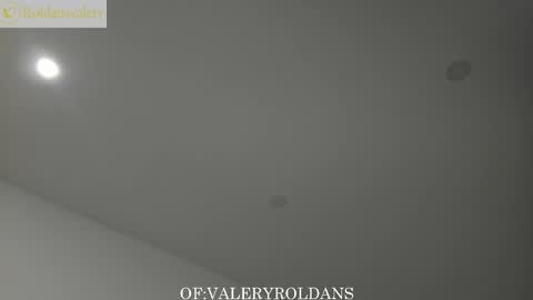 Valery Roldans online show from October 2025 03:32:01 AM