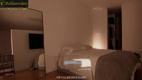 Snapshot of roldansvalery chatting on May 2026 02:41:01 AM Valery Roldans online show from May 2026 02:41:01 AM