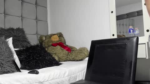 Snapshot of rolito18_ chatting on January 2025 10:33:02 PM twink juli online show from January 2025 10:33:02 PM