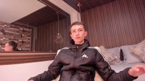 Snapshot of rolito18_ chatting on January 2025 05:51:01 PM twink juli online show from January 2025 05:51:01 PM
