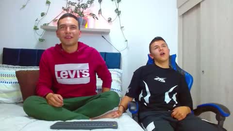 rolos_hot32 online show from February 2026 11:43:01 PM