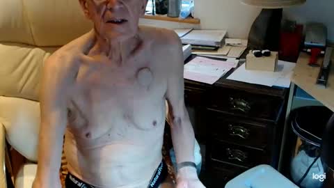 Snapshot of rolydawe chatting on March 2026 02:03:02 PM rolydawe online show from March 2026 02:03:02 PM