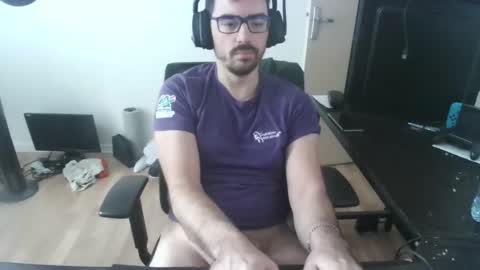 romainb72 online show from December 2024 09:25:02 AM