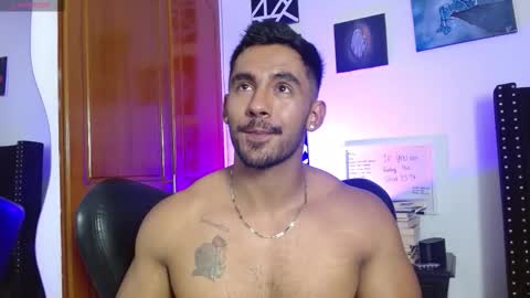 Roman online show from November 2025 10:37:01 PM