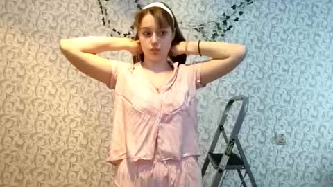 Alya online show from December 2025 10:13:01 AM