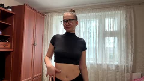 Snapshot of romeliamimozo chatting on May 2026 11:07:02 AM Alya online show from May 2026 11:07:02 AM