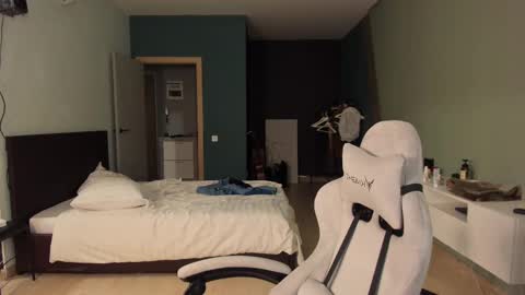 Romeo online show from February 2025 07:46:01 PM