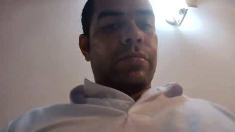 Snapshot of rompeculos121 chatting on February 2025 11:13:02 PM rompeculos121 online show from February 2025 11:13:02 PM