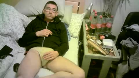 Snapshot of romson998181 chatting on March 2025 08:20:02 PM romson998181 online show from March 2025 08:20:02 PM