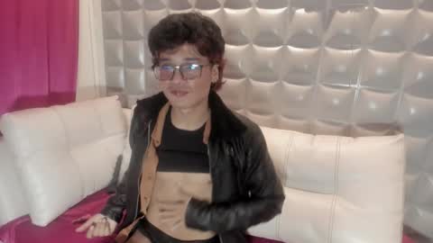 Ronald Thompson online show from February 2026 12:09:01 AM