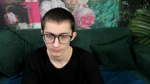 Snapshot of ronbevs chatting on April 2026 07:51:02 PM ronbevs online show from April 2026 07:51:02 PM