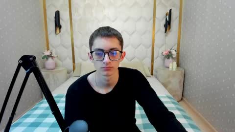 Snapshot of ronbevs chatting on May 2026 08:14:02 PM ronbevs online show from May 2026 08:14:02 PM