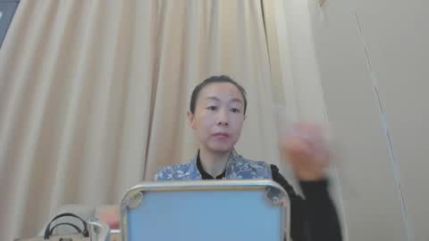 Snapshot of rongrong0329 chatting on April 2026 11:37:02 PM sui sui online show from April 2026 11:37:02 PM