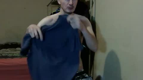 Snapshot of ronniemaster chatting on January 2025 01:29:01 AM ronniemaster online show from January 2025 01:29:01 AM