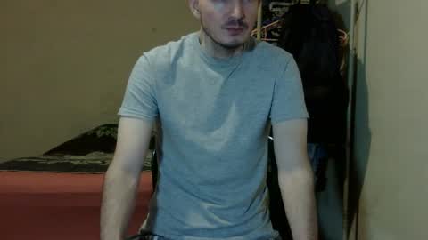 Snapshot of ronniemaster chatting on March 2025 04:51:02 AM ronniemaster online show from March 2025 04:51:02 AM