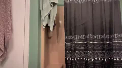 Ronny  Smokey online show from December 2024 11:14:02 PM