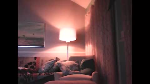 ronvlv online show from November 2025 03:15:01 AM