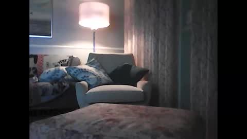 ronvlv online show from March 2026 01:40:02 AM