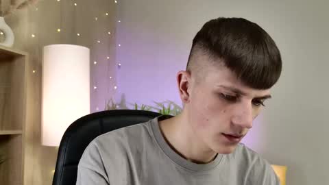 Rony online show from February 2026 07:15:02 PM