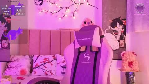 Snapshot of roose_eva chatting on June 2026 02:23:01 PM roose eva online show from June 2026 02:23:01 PM
