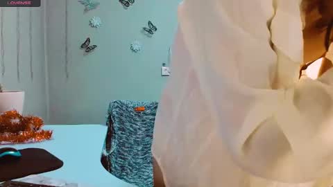 Snapshot of rosa843850 chatting on December 2024 02:06:02 PM rosa843850 online show from December 2024 02:06:02 PM