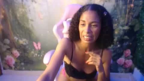 Snapshot of rosa_skinny chatting on May 2026 08:29:01 PM rosa online show from May 2026 08:29:01 PM