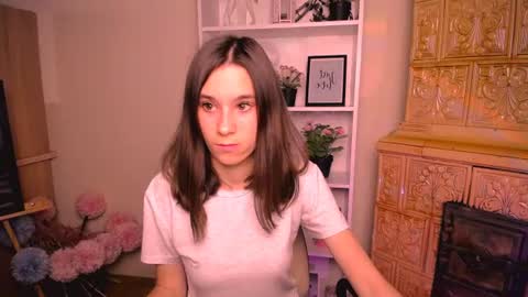 Snapshot of rosalais_ chatting on June 2026 06:38:01 AM Rose online show from June 2026 06:38:01 AM