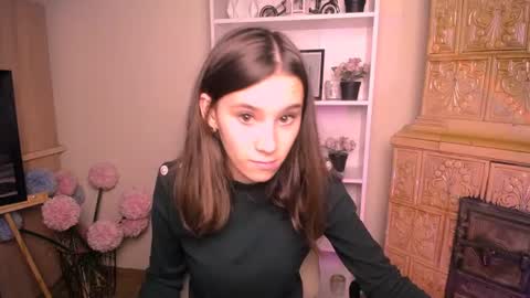 Snapshot of rosalais_ chatting on July 2026 06:27:01 AM Rose online show from July 2026 06:27:01 AM