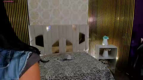 Snapshot of rosalind_tay chatting on September 2025 11:34:02 AM ROSALIN online show from September 2025 11:34:02 AM
