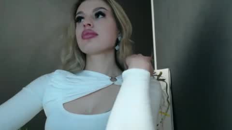 Rosalina online show from April 2026 02:14:02 PM