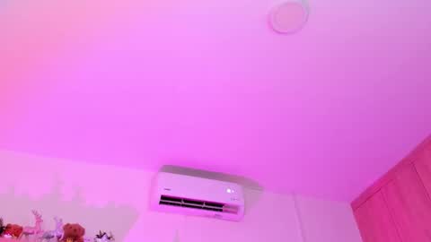 Rose Saenz online show from December 2025 07:42:02 PM