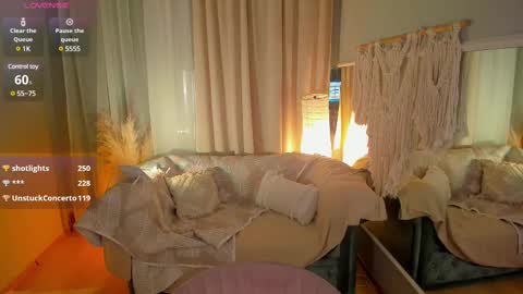 Snapshot of rose_charming_ chatting on February 2025 01:59:02 AM Rose online show from February 2025 01:59:02 AM
