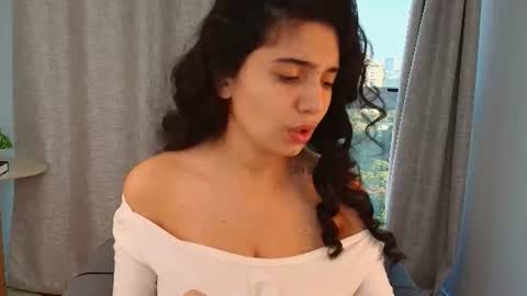 Snapshot of rose_desiree chatting on June 2026 11:09:01 AM Rose online show from June 2026 11:09:01 AM