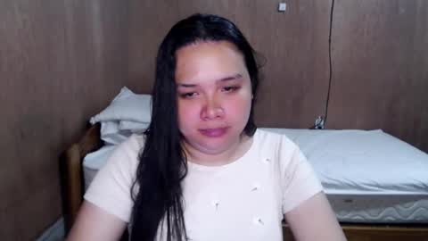 Danielle online show from November 2025 05:48:01 PM