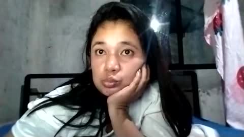 rose_marie2025 online show from April 2026 07:16:01 PM