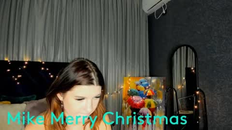 Snapshot of roseblanche2k chatting on December 2024 02:12:01 AM Florin online show from December 2024 02:12:01 AM