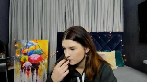 Snapshot of roseblanche2k chatting on January 2025 11:31:01 PM Florin online show from January 2025 11:31:01 PM