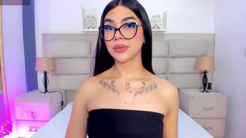 Rose online show from October 2025 01:18:01 PM