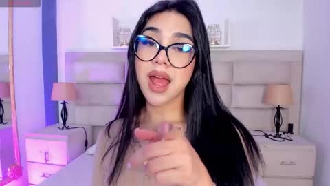 Rose online show from October 2025 01:41:01 PM