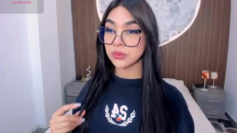 Rose online show from April 2026 01:45:01 PM