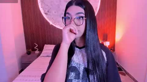 Snapshot of rosecassie chatting on June 2026 01:48:02 PM Rose online show from June 2026 01:48:02 PM