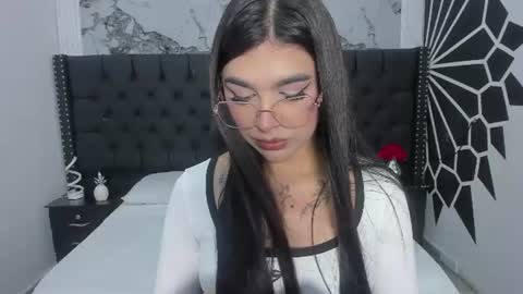 Snapshot of rosecassie chatting on June 2026 01:17:02 PM Rose online show from June 2026 01:17:02 PM