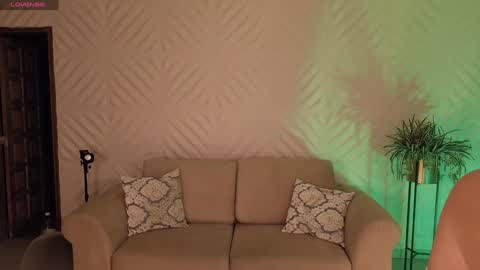 Rose  online show from January 2025 01:28:02 AM