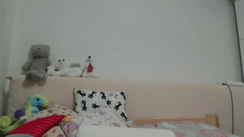 Rose online show from February 2025 02:26:01 PM