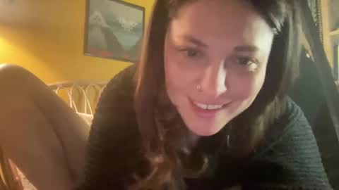 Snapshot of rosequinn300 chatting on January 2025 06:47:02 AM Rose Quinn online show from January 2025 06:47:02 AM