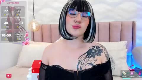 Snapshot of rosette_ch chatting on May 2026 12:55:01 PM Rosette ch online show from May 2026 12:55:01 PM