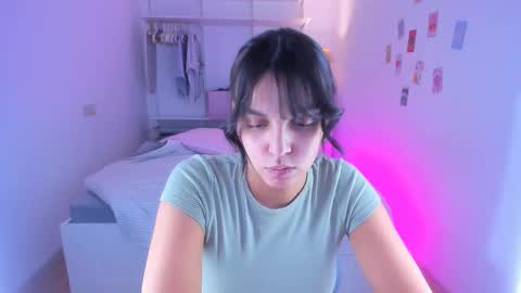 Roshelle online show from February 2025 02:50:02 PM